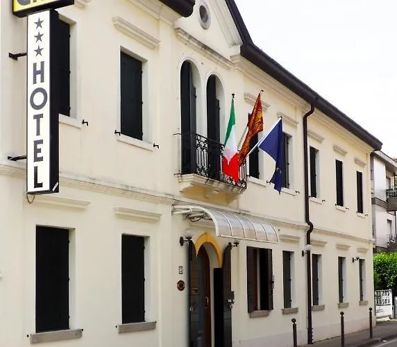 Hotel Cris